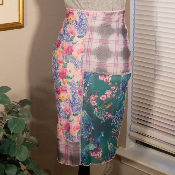 Sugar Thrillz Dolls Kill Floral Peacock Flannel Bodycon Pencil Skirt Size Medium - Picture 1 of 3